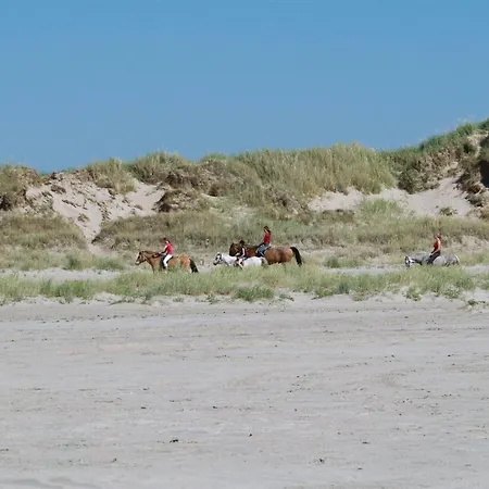 Fiona - 800m From The Sea By Interhome Lakolk